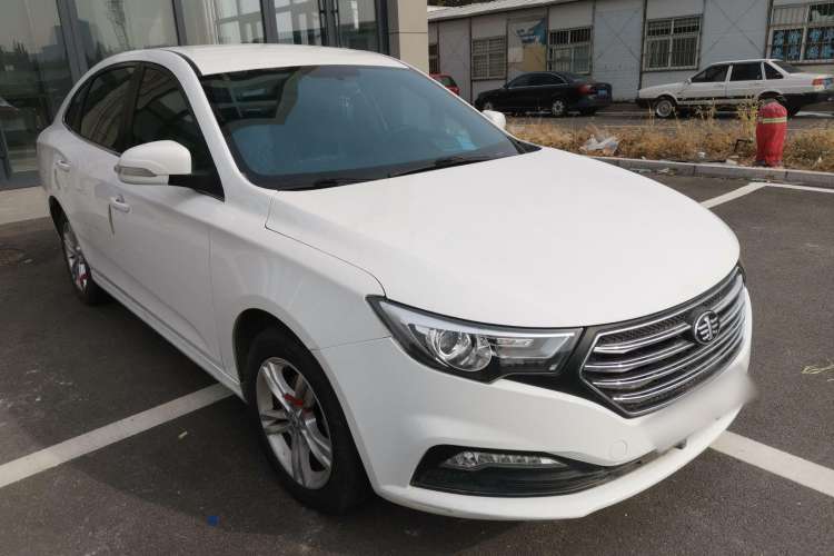 Used Bestune B30 2017 1.6L manual Comfort trim level Front Right 45 Deg