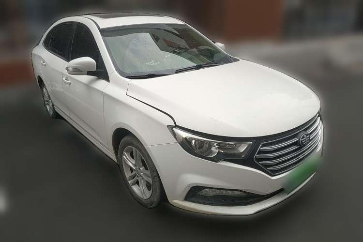 Used Bestune B30 2017 1.6L Automatic Luxury Model Front Right 45 Deg