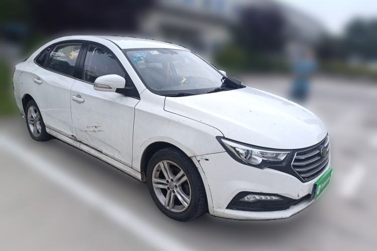 Used Bestune B30 2017 1.6L manual Comfort trim level Front Right 45 Deg