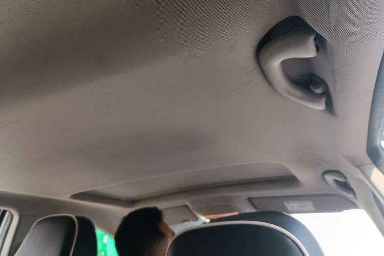 Used Bestune B30 2017 1.6L Manual Luxury Edition Headliner