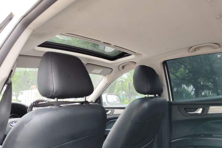 Used Bestune B30 2017 1.6L Manual Luxury Edition Headliner