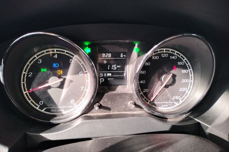 Used Bestune B30 2017 1.6L automatic comfort version Instrument Cluster