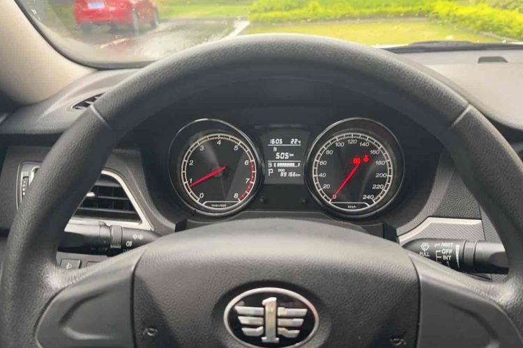 Used Bestune B30 2017 1.6L automatic comfort version Instrument Cluster