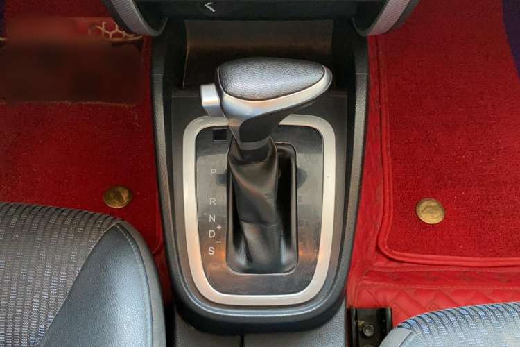 Used Bestune B30 2017 1.6L Automatic Prestige Edition Interior 2