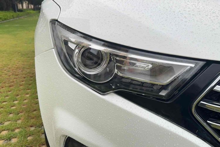 Used Bestune B30 2017 1.6L automatic comfort version Left Front Headlight