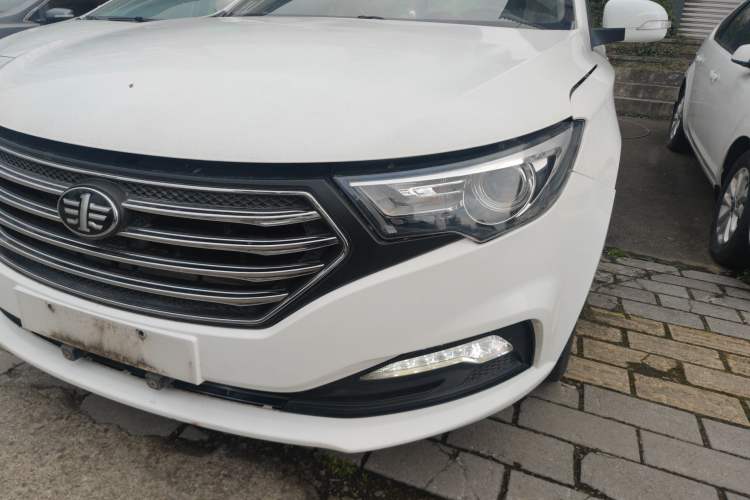 Used Bestune B30 2017 1.6L Manual Luxury Edition Left Front Headlight