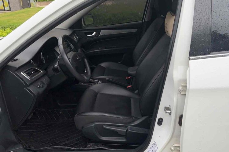 Used Bestune B30 2017 1.6L automatic comfort version Left Front Seat