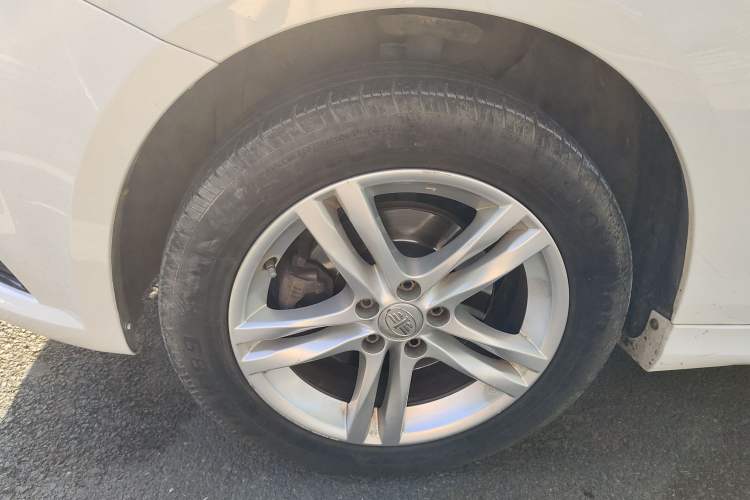 Used Bestune B30 2017 1.6L Manual Luxury Edition Left Front Wheel Hub