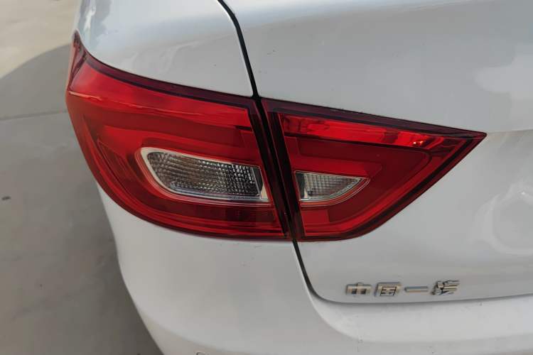 Used Bestune B30 2017 1.6L manual Comfort trim level Left Rear Taillight