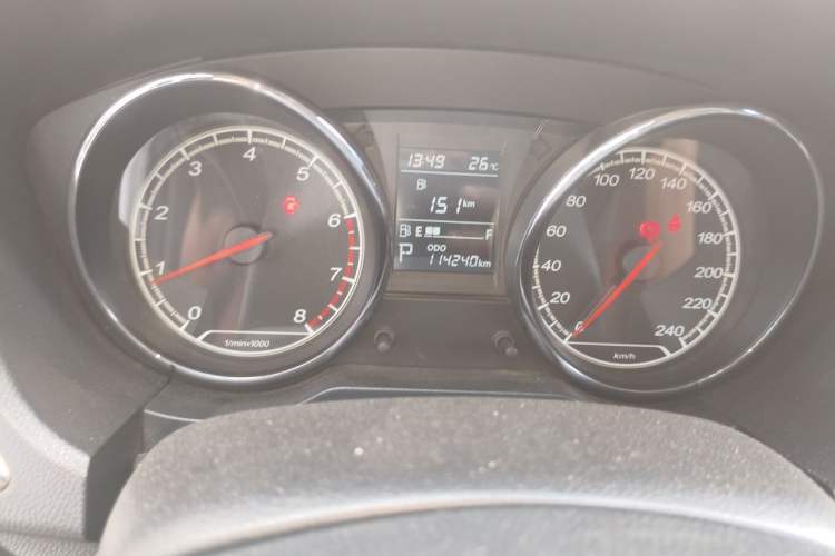 Used Bestune B30 2017 1.6L Automatic Luxury Model Odometer Close Up