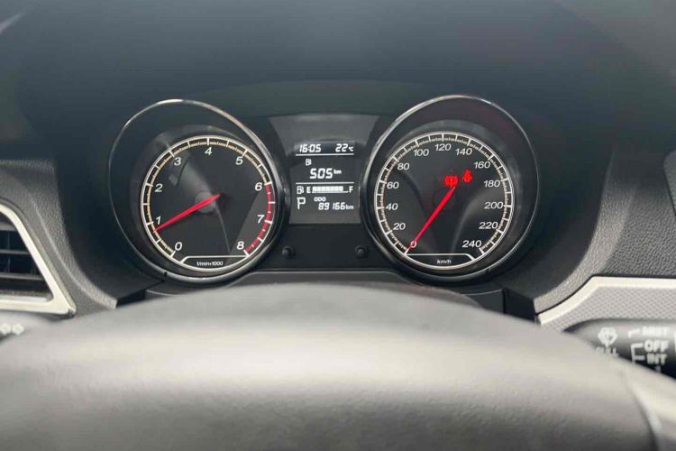 Used Bestune B30 2017 1.6L automatic comfort version Odometer Close Up