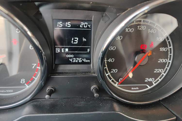 Used Bestune B30 2017 1.6L manual Comfort trim level Odometer Close Up