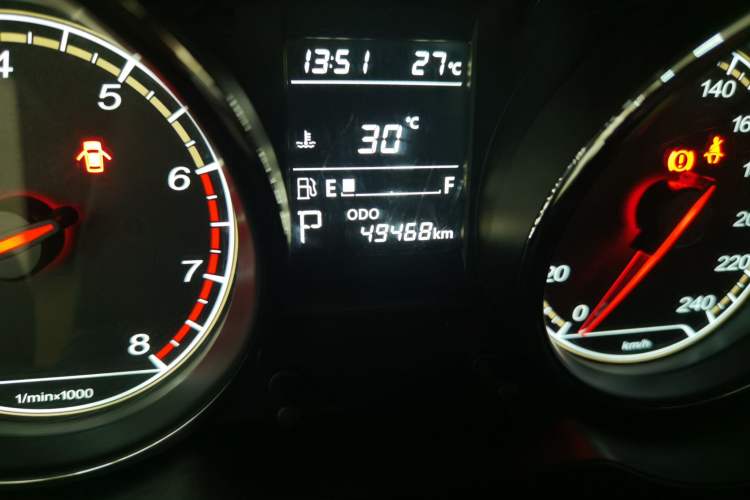 Used Bestune B30 2017 1.6L Automatic Luxury Model Odometer Close Up