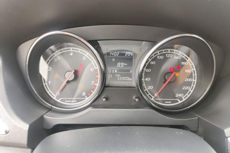 Used Bestune B30 2017 1.6L automatic comfort version Odometer Close Up
