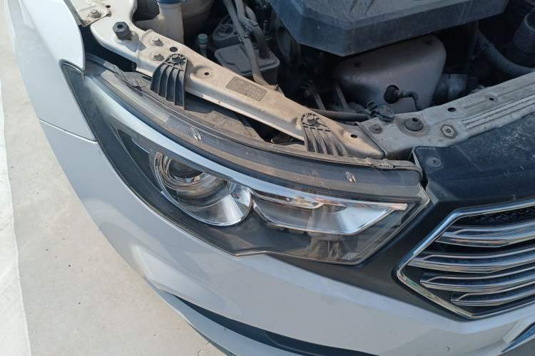 Used Bestune B30 2017 1.6L Manual Luxury Edition Right Front Headlight
