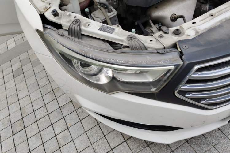 Used Bestune B30 2017 1.6L Manual Luxury Edition Right Front Headlight
