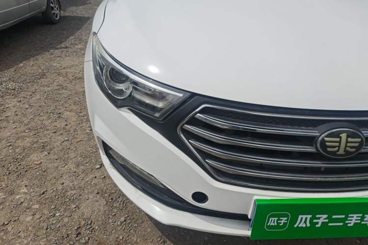 Used Bestune B30 2017 1.6L Manual Luxury Edition Right Front Headlight