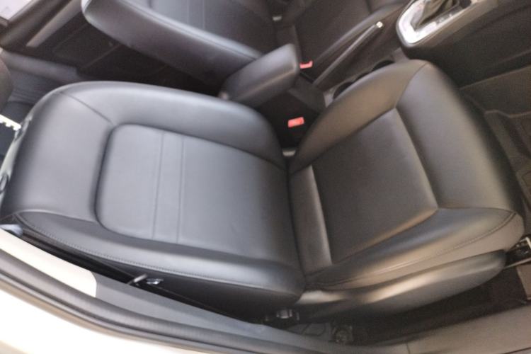 Used Bestune B30 2017 1.6L automatic comfort version Right Front Seat