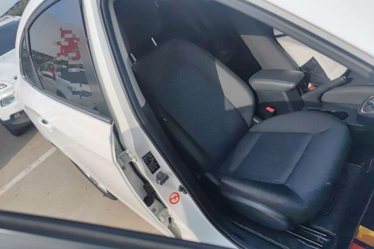 Used Bestune B30 2017 1.6L manual Comfort trim level Right Front Seat