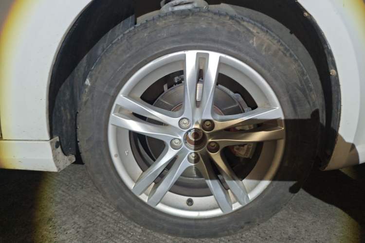 Used Bestune B30 2017 1.6L manual Comfort trim level Right Front Wheel Hub