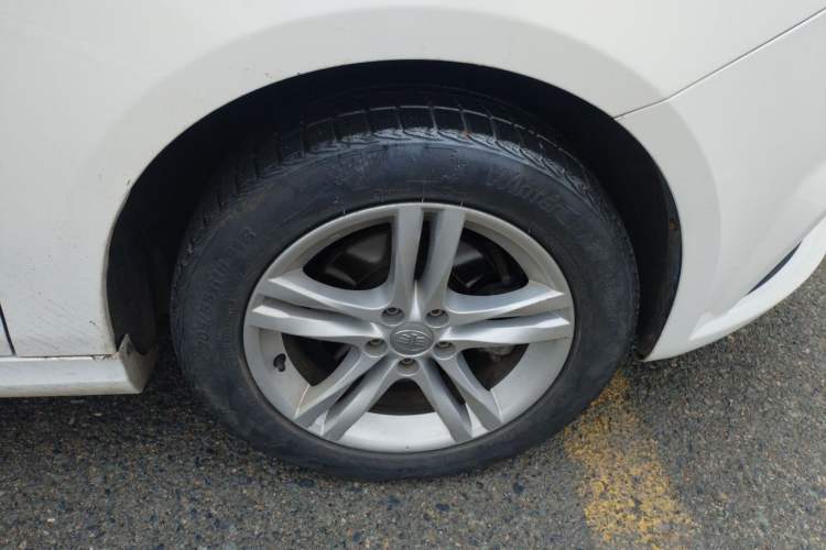 Used Bestune B30 2017 1.6L Automatic Luxury Model Right Front Wheel Hub