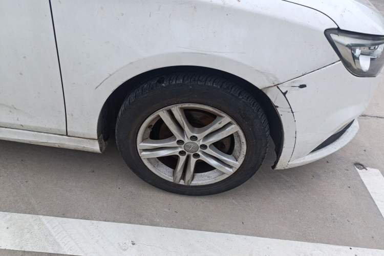 Used Bestune B30 2017 1.6L manual Comfort trim level Right Front Wheel Hub