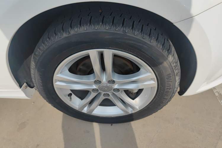 Used Bestune B30 2017 1.6L manual Comfort trim level Right Front Wheel Hub