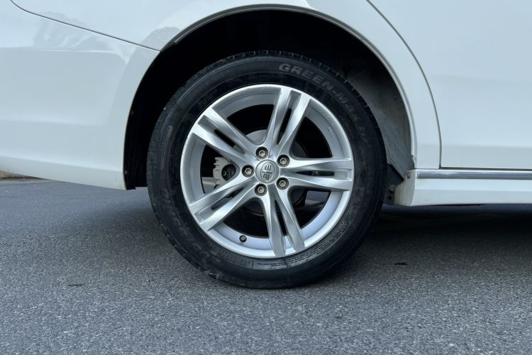 Used Bestune B30 2017 1.6L Automatic Luxury Model Right Rear Wheel Hub