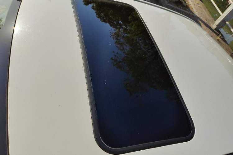 Used Bestune B30 2017 1.6L Manual Luxury Edition Roof