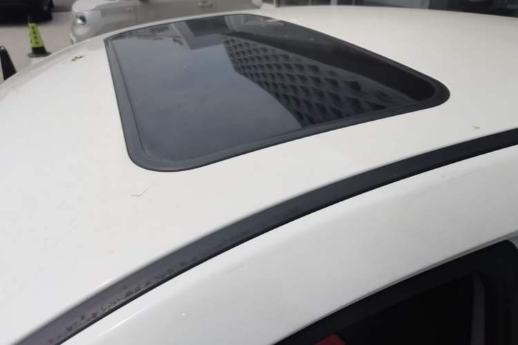 Used Bestune B30 2017 1.6L Manual Luxury Edition Roof