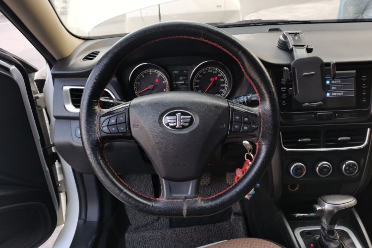 Used Bestune B30 2017 1.6L Automatic Luxury Model Steering Wheel