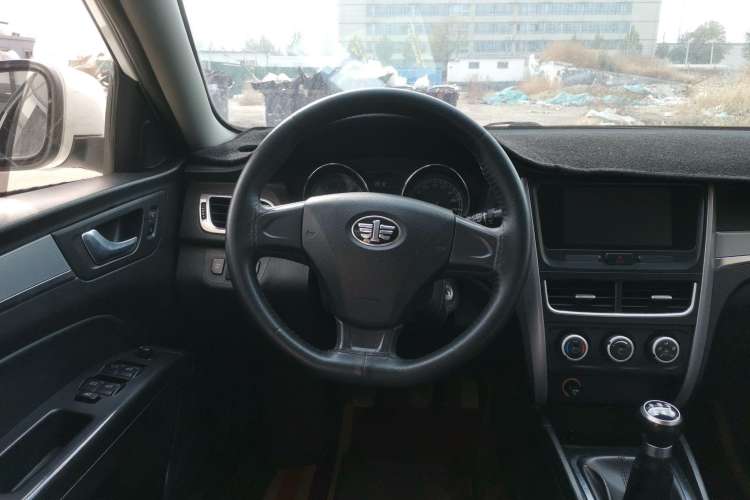 Used Bestune B30 2017 1.6L manual Comfort trim level Steering Wheel