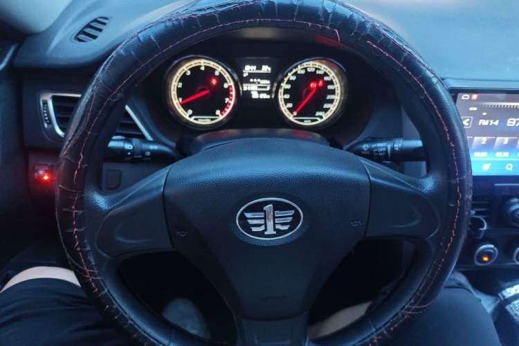 Used Bestune B30 2017 1.6L manual technology version Steering Wheel