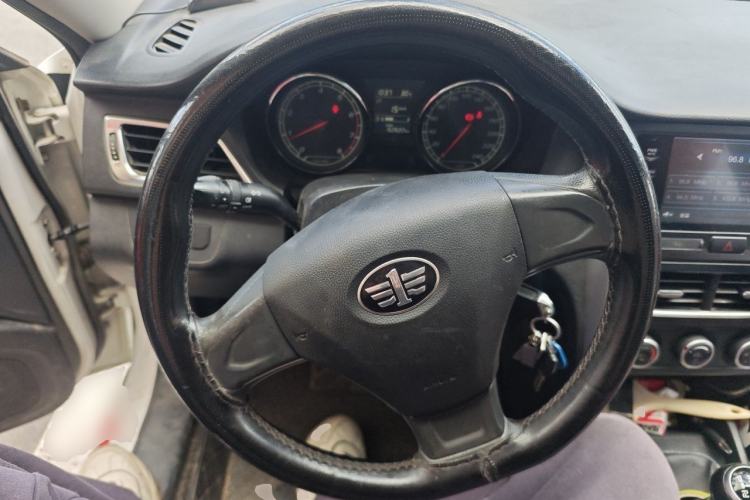 Used Bestune B30 2017 1.6L manual Comfort trim level Steering Wheel