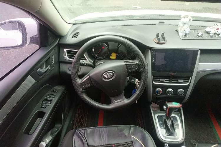 Used Bestune B30 2017 1.6L Automatic Luxury Model Steering Wheel