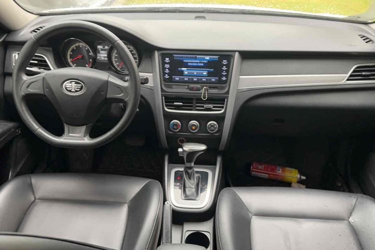 Used Bestune B30 2017 1.6L automatic comfort version Steering Wheel