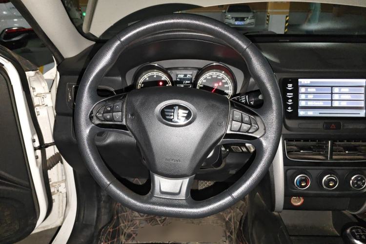 Used Bestune B30 2017 1.6L Manual Luxury Edition Steering Wheel