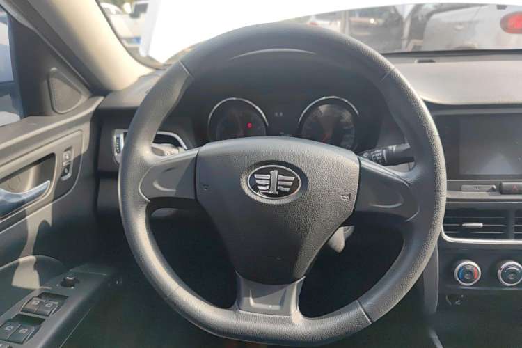 Used Bestune B30 2017 1.6L manual Comfort trim level Steering Wheel