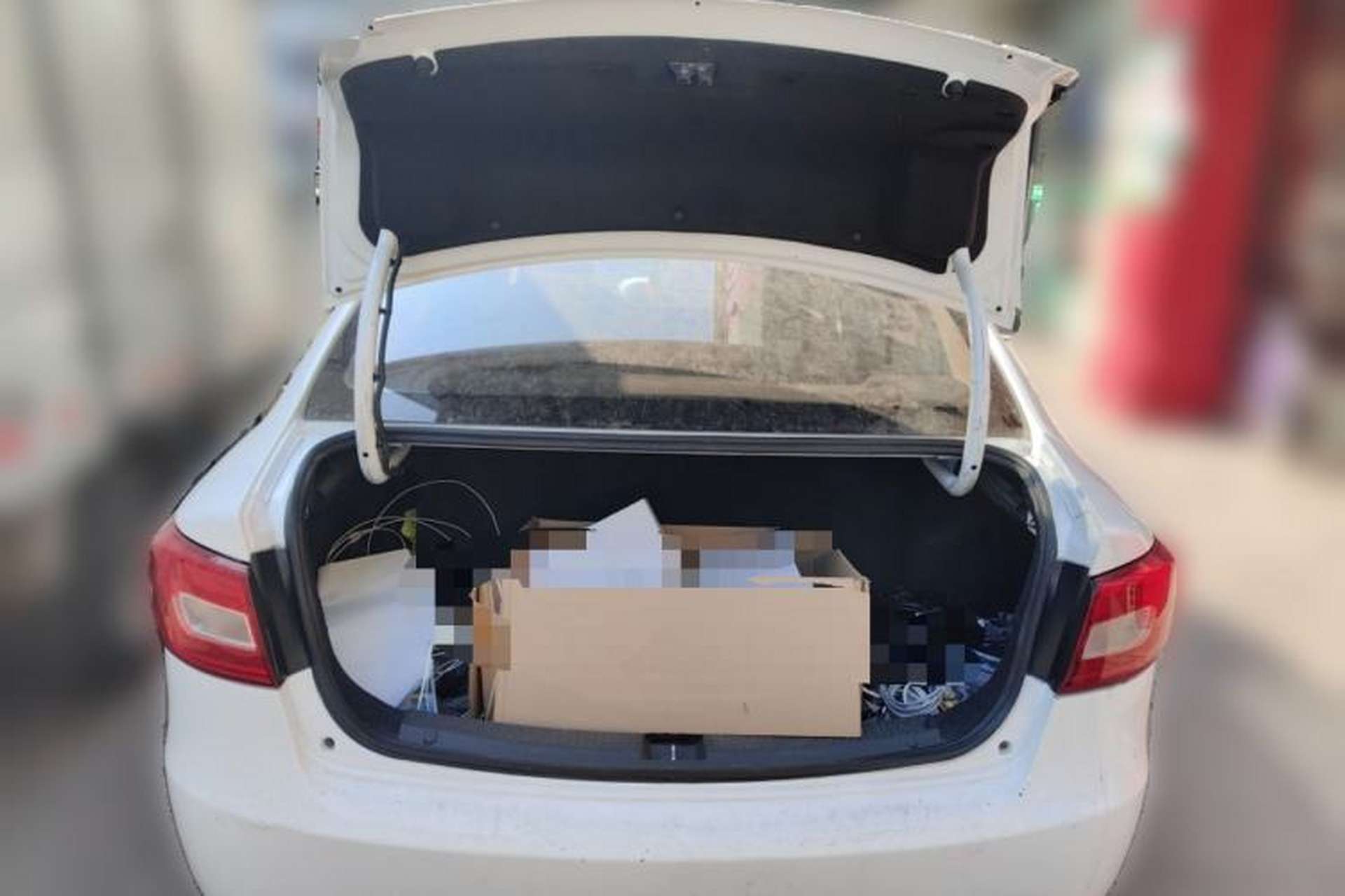 Used Bestune B30 2017 1.6L manual technology version Trunk