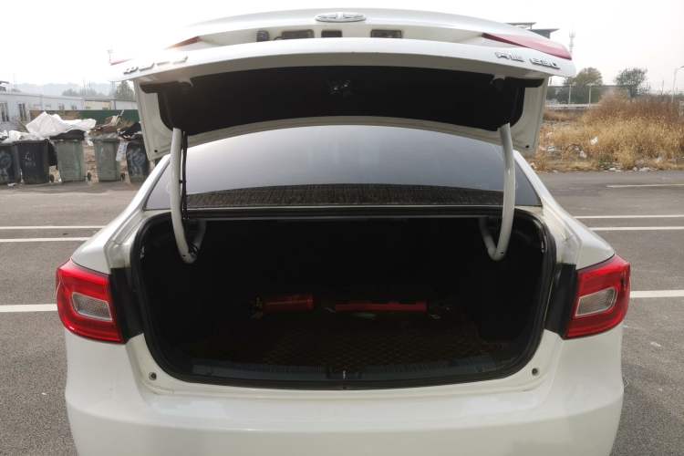 Used Bestune B30 2017 1.6L manual Comfort trim level Trunk