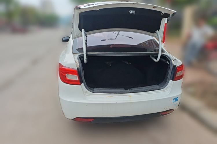 Used Bestune B30 2017 1.6L automatic comfort version Trunk