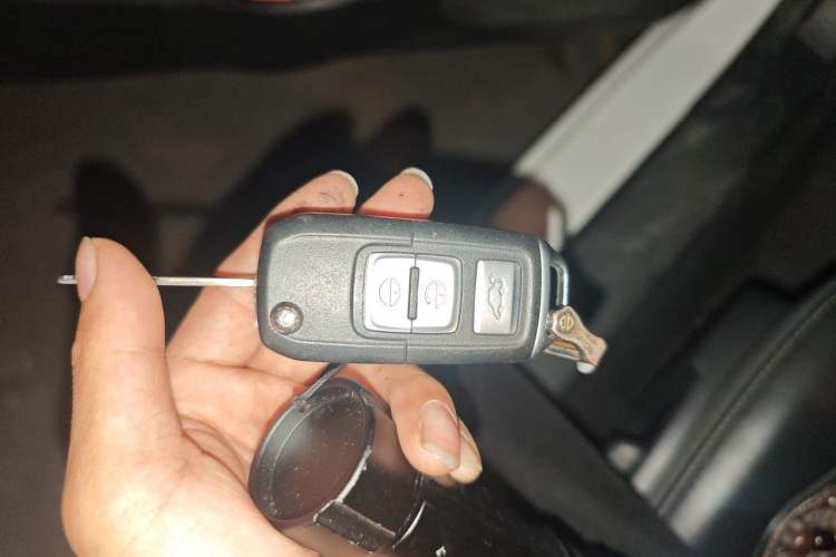 Used Bestune B30 2017 1.6L manual Comfort trim level Vehicle Key
