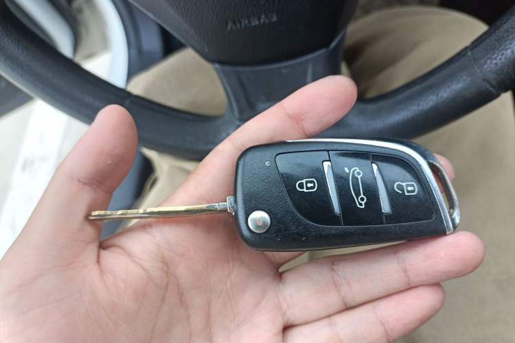 Used Bestune B30 2017 1.6L manual Comfort trim level Vehicle Key
