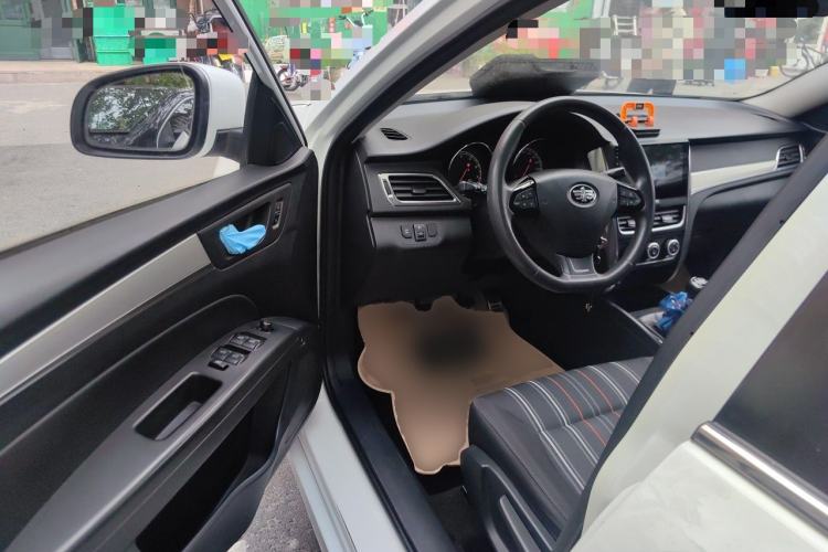 Used Bestune B30 2018 1.6L Manual 20th Anniversary Edition Driver Seat