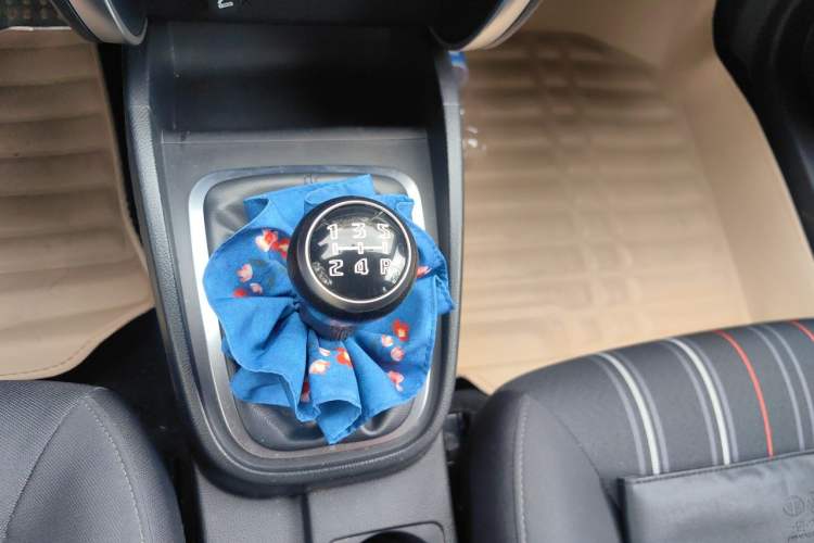 Used Bestune B30 2018 1.6L Manual 20th Anniversary Edition Gear Lever