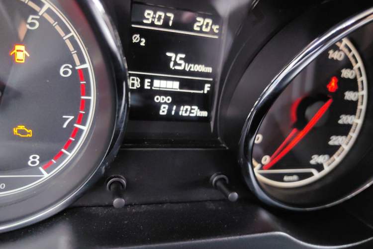 Used Bestune B30 2018 1.6L Manual 20th Anniversary Edition Odometer Close Up
