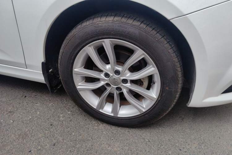 Used Bestune B30 2018 1.6L Manual 20th Anniversary Edition Right Front Wheel Hub