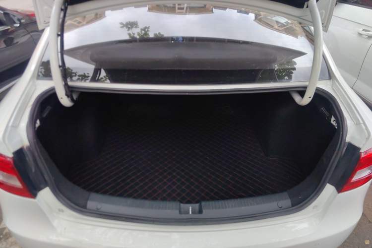 Used Bestune B30 2018 1.6L Manual 20th Anniversary Edition Trunk