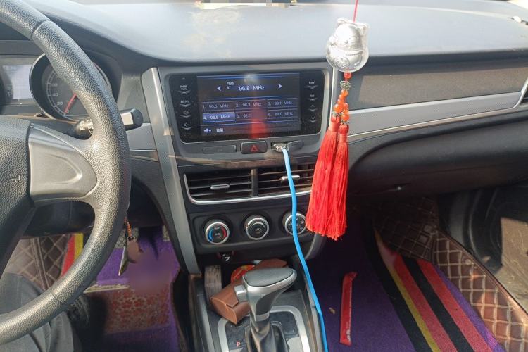 Used Bestune B30 2019 1.6L Automatic Comfort Model Audio And AC Panel