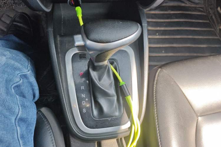 Used Bestune B30 2019 1.6L Automatic Comfort Model Gear Lever